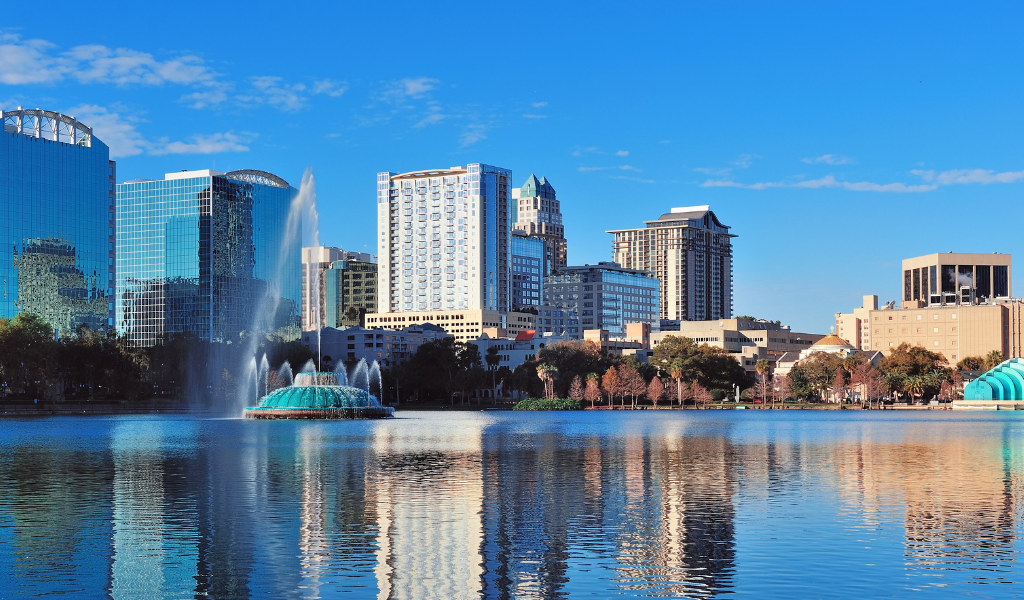 En este momento estás viendo 5 razones que hacen a Orlando la ciudad ideal para comprar en la Florida